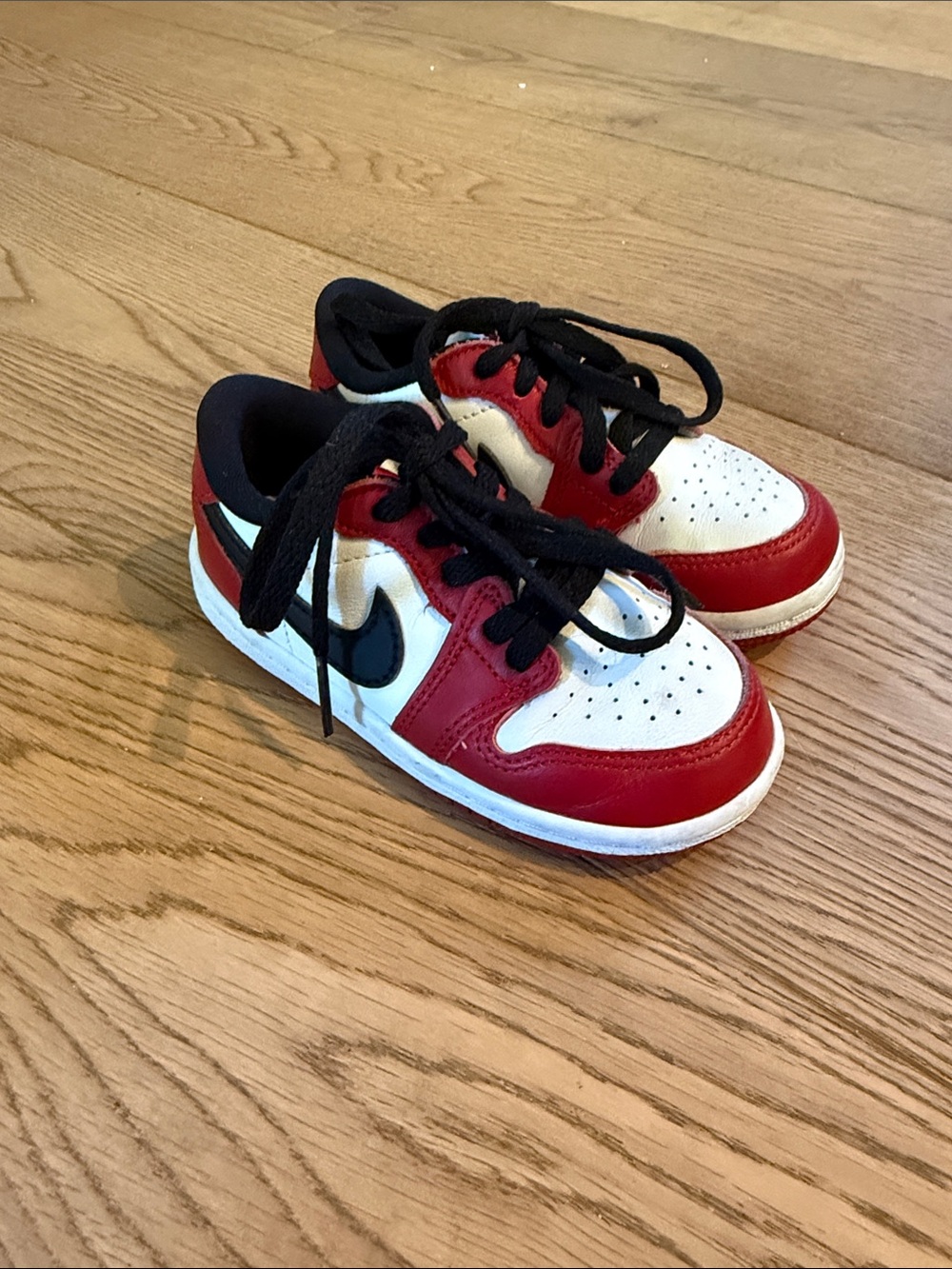 Boys Toddler Nike sneakers